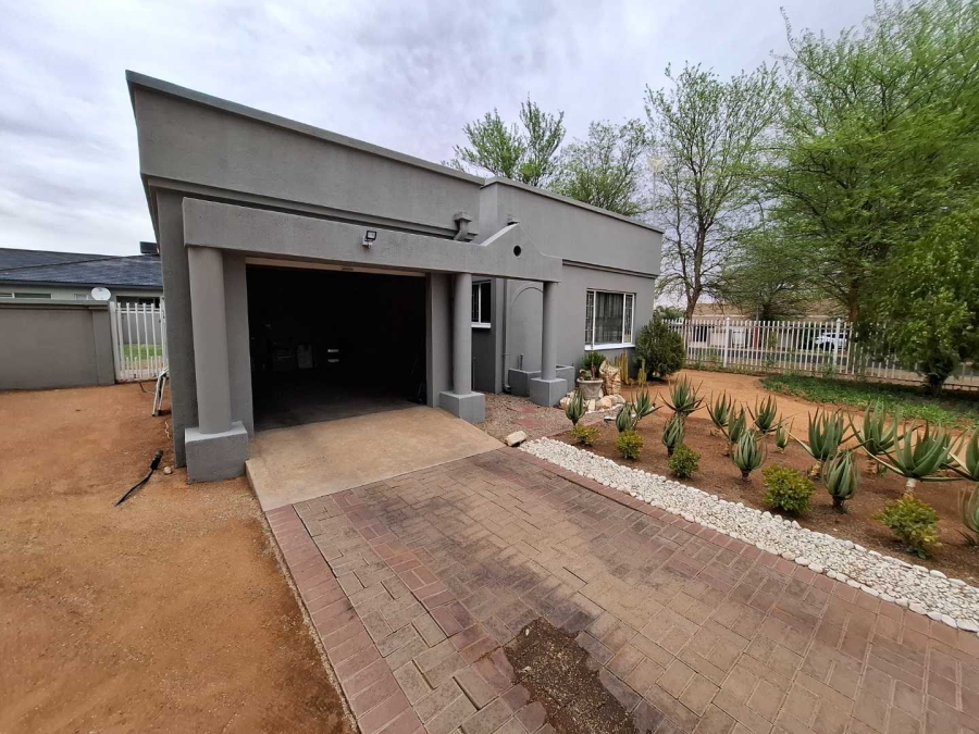 3 Bedroom Property for Sale in Keidebees Northern Cape